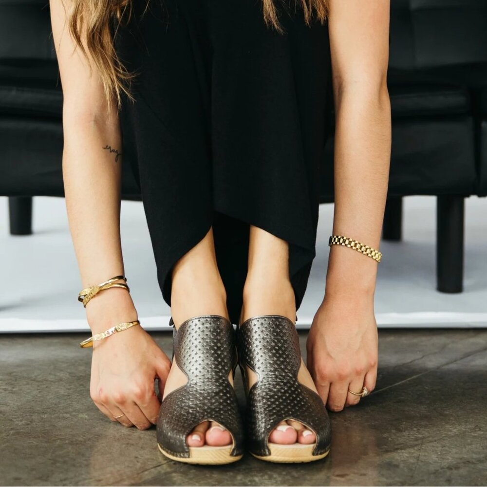 NEW Dansko Teagan Perforated Leather Peep Toe Heeled Sandals in Gunmetal - Picture 4 of 11